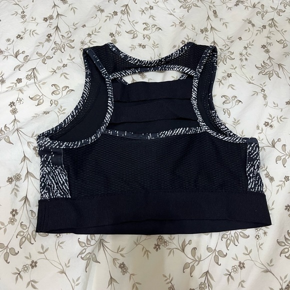 Champion Sports Bra - Picture 3 of 3